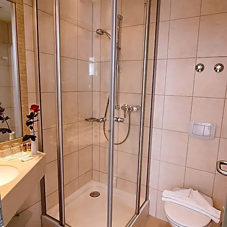 فندق Inselhotel Rote Erde