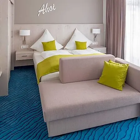 Hotel Inselhotel Rote Erde 3*