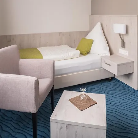 Inselhotel Rote Erde بوركم