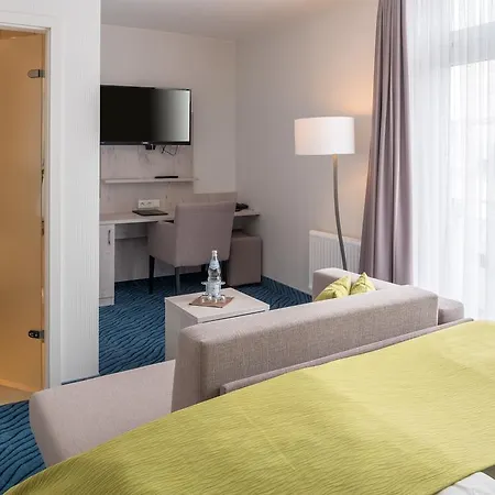 فندق Inselhotel Rote Erde 3*