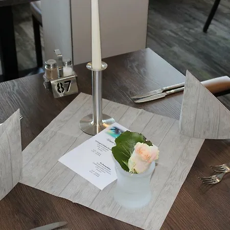 Inselhotel Rote Erde 3*