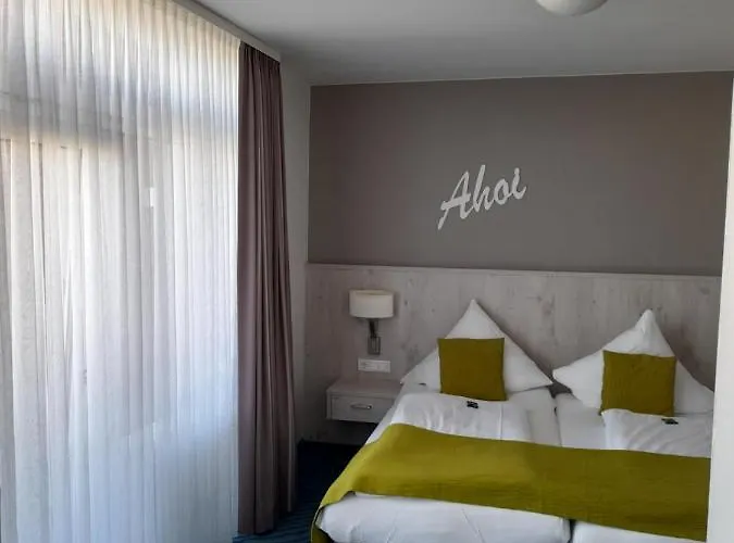 Inselhotel Rote Erde ホテル ボルクム