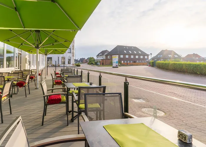 Inselhotel Rote Erde 3* ボルクム