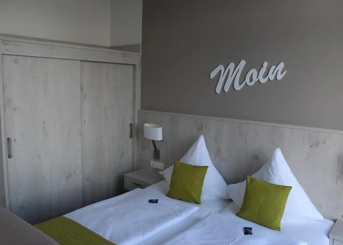 Inselhotel Rote Erde 3*