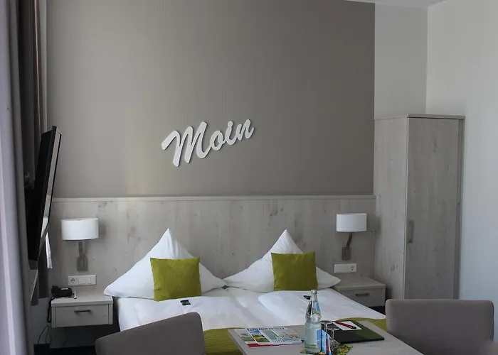 Inselhotel Rote Erde 3* ボルクム