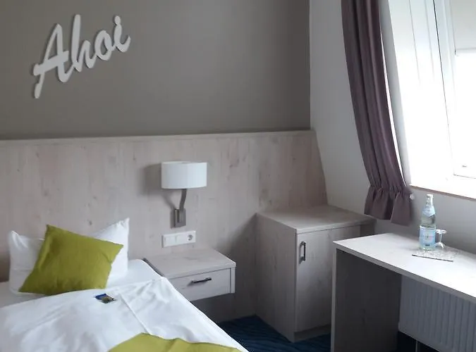 Inselhotel Rote Erde 3*