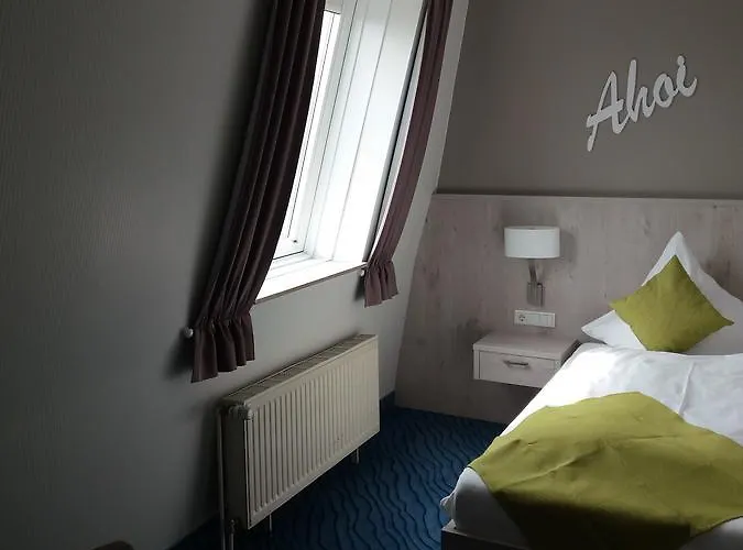 Inselhotel Rote Erde ホテル