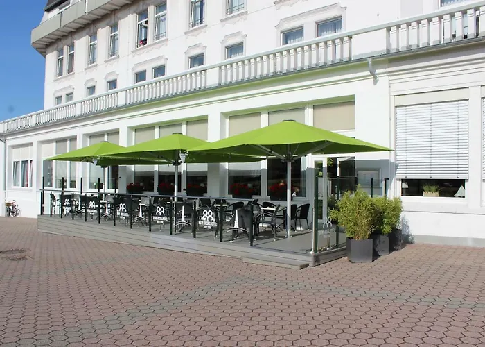 Inselhotel Rote Erde 3* ボルクム